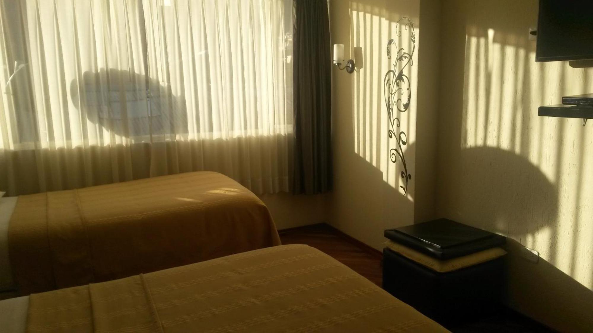 Hostal Capri Quito Room photo