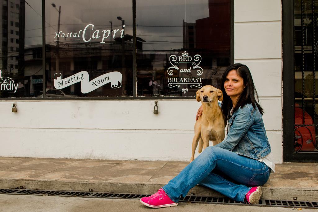Hostal Capri Quito Exterior photo
